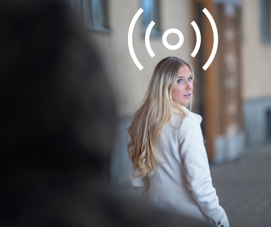 The Secret Tactic Spies Use To Know if Someone is Following Them